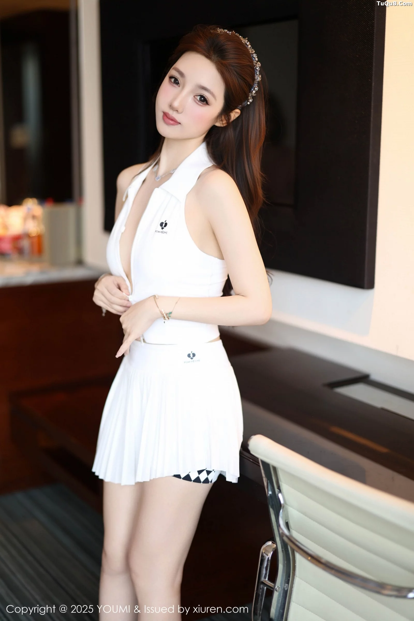 秀人集.com_[YouMi尤蜜荟]Vol.1165_模特桃桃·夭夭twins性感姐妹花白色分体短裙秀完美身材诱惑写真70P
