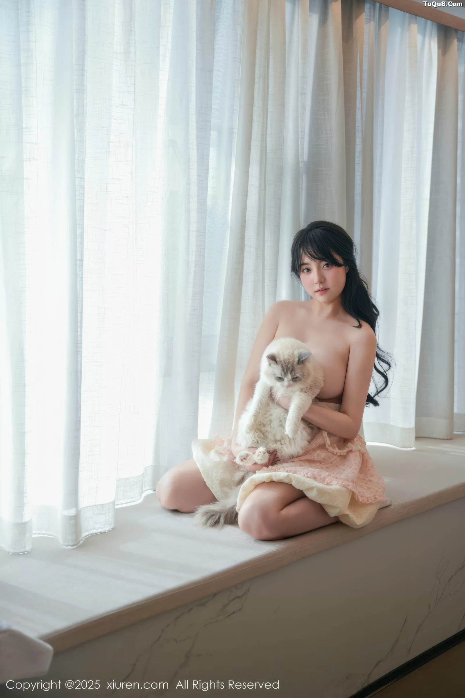 秀人集.com_[XiuRen秀人网]No.10734_模特软情性感浅色连衣短裙配白色腿袜秀翘臀模特撩人诱惑写真75P