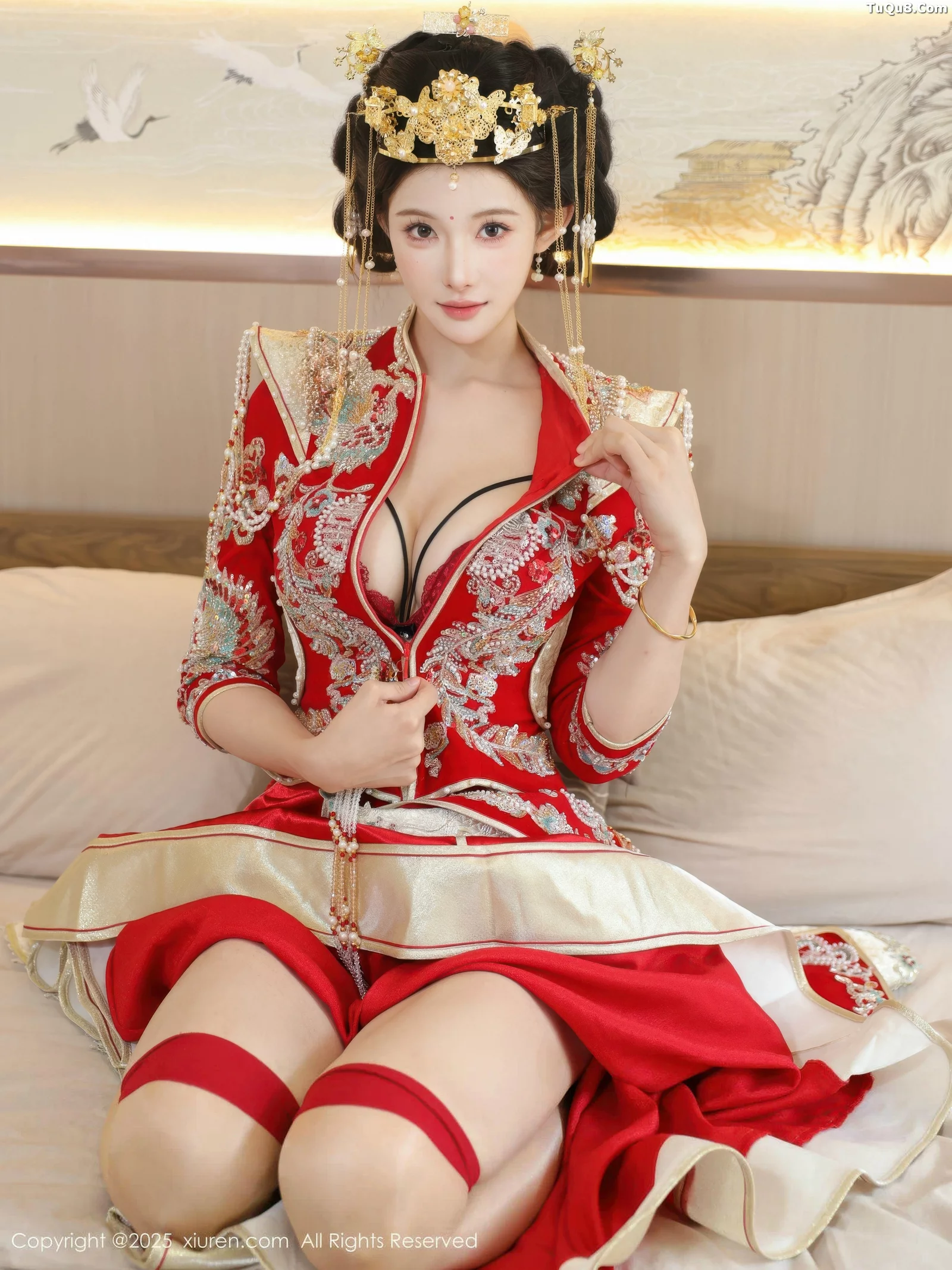 秀人集.com_[XiuRen秀人网]No.10742_模特梨霜儿性感红色新娘服饰配肉色丝袜秀丰腴身材迷人诱惑写真84P