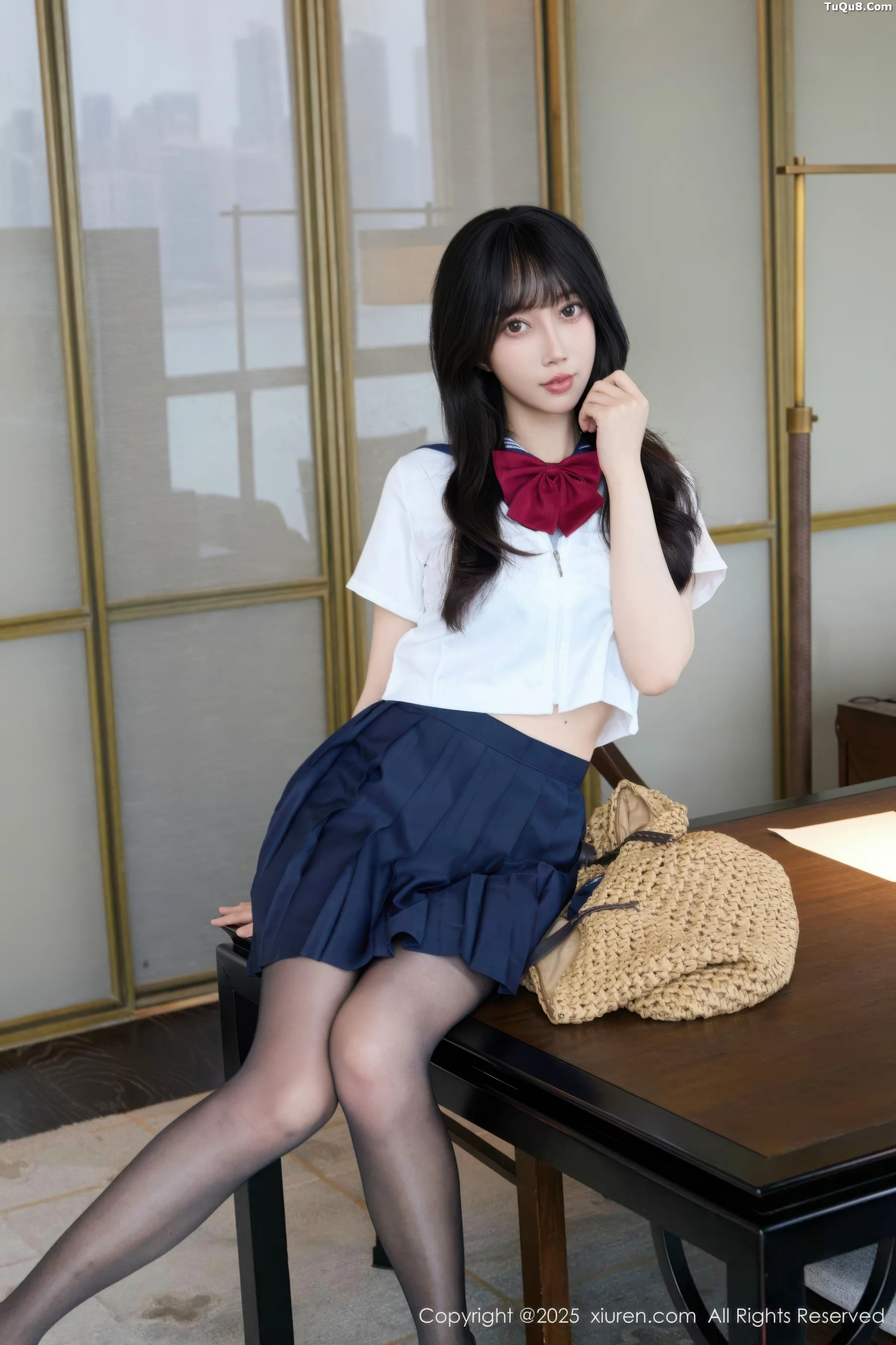 秀人集.com_[XiuRen秀人网]No.10766_模特玥儿玥er私房性感JK制服配超薄黑丝秀曼妙身姿迷人诱惑写真68P