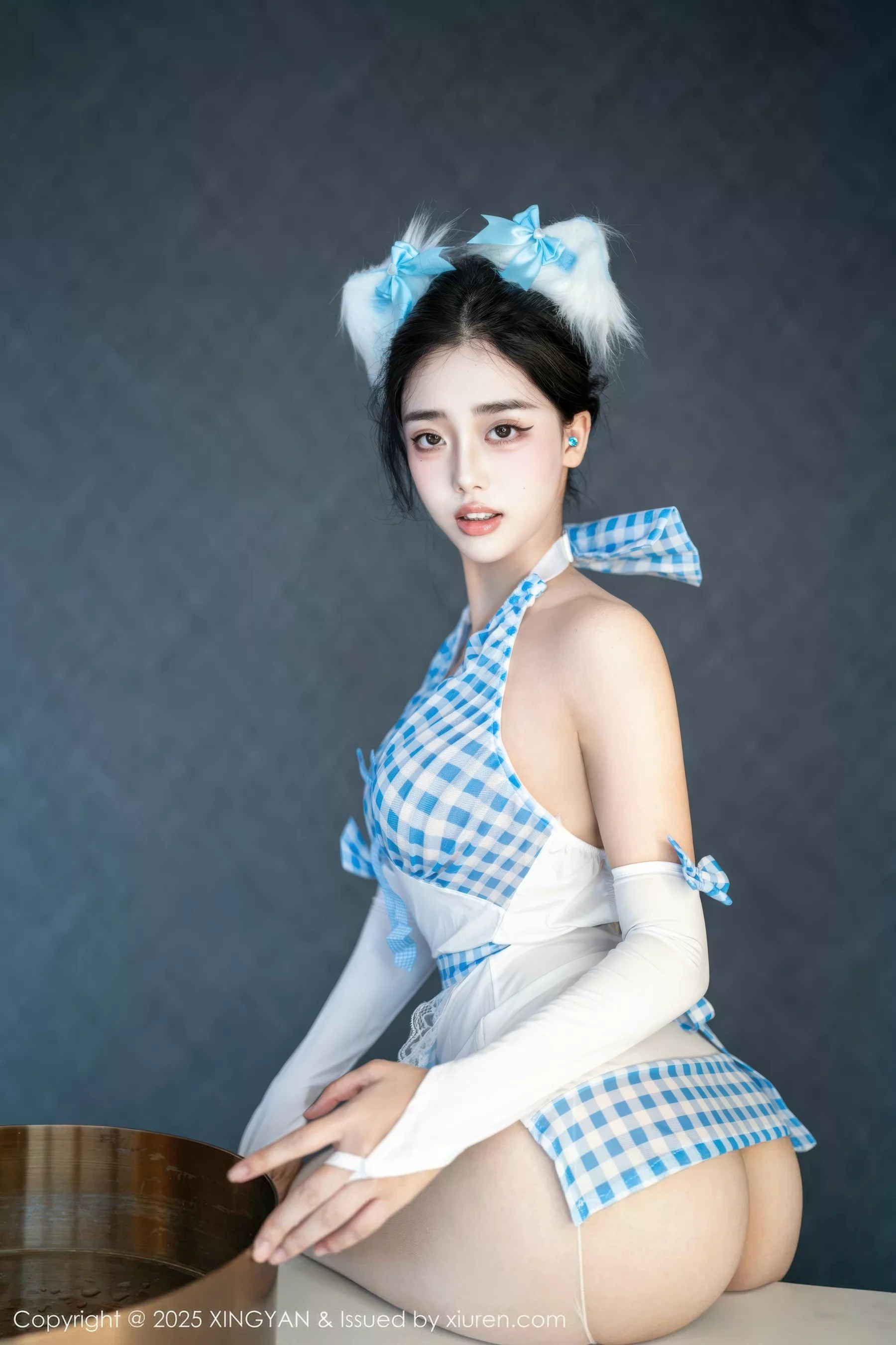 秀人集.com_[XINGYAN星颜社]VOL.399_模特阮福福性感蓝色格子裙配开档白丝秀曼妙身姿诱惑写真66P