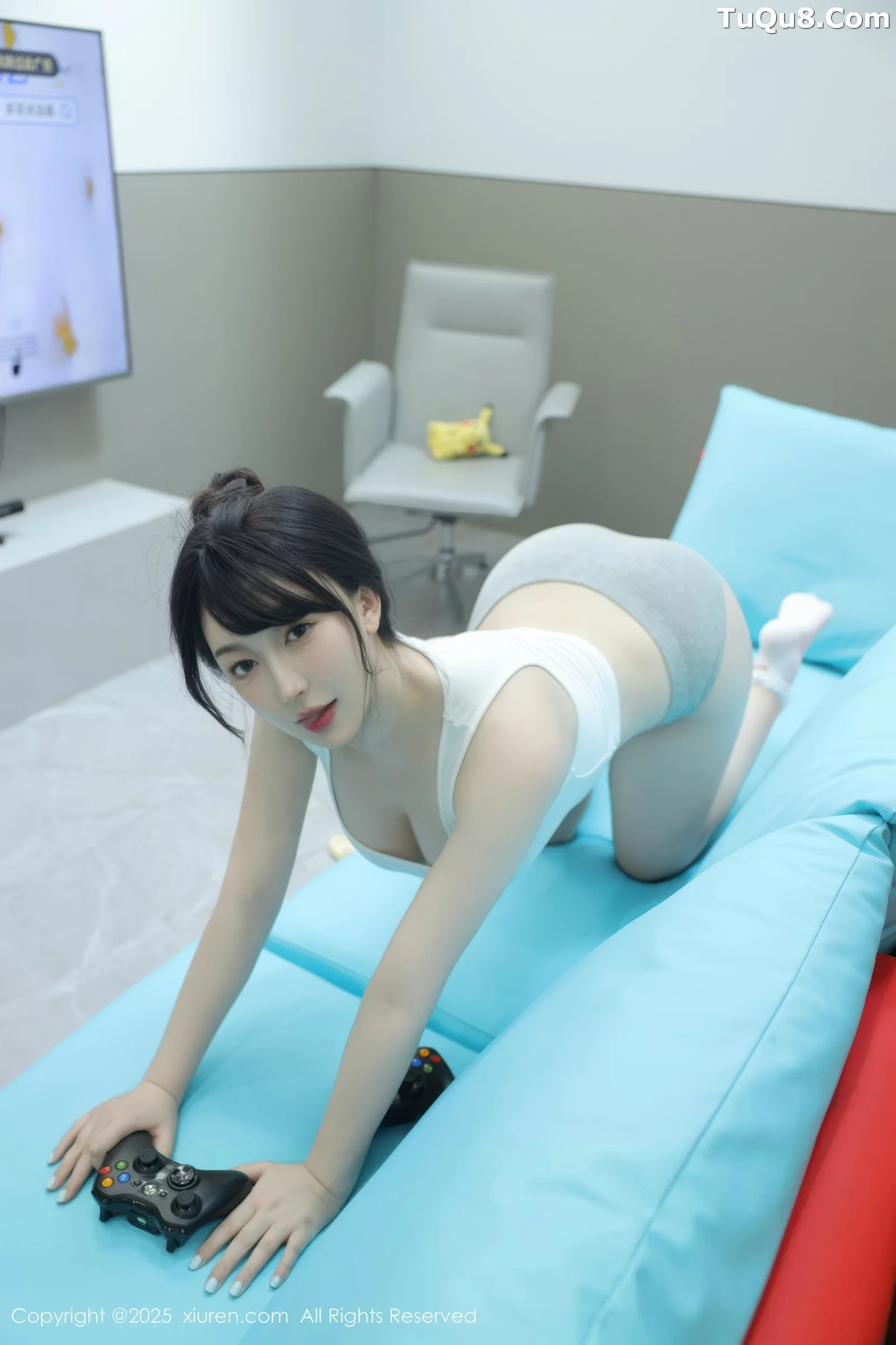 秀人集.com_[XiuRen秀人网]No.10676_模特李沁恩lrene性感白色居家上衣配灰色内衣秀丰腴身材诱惑写真70P