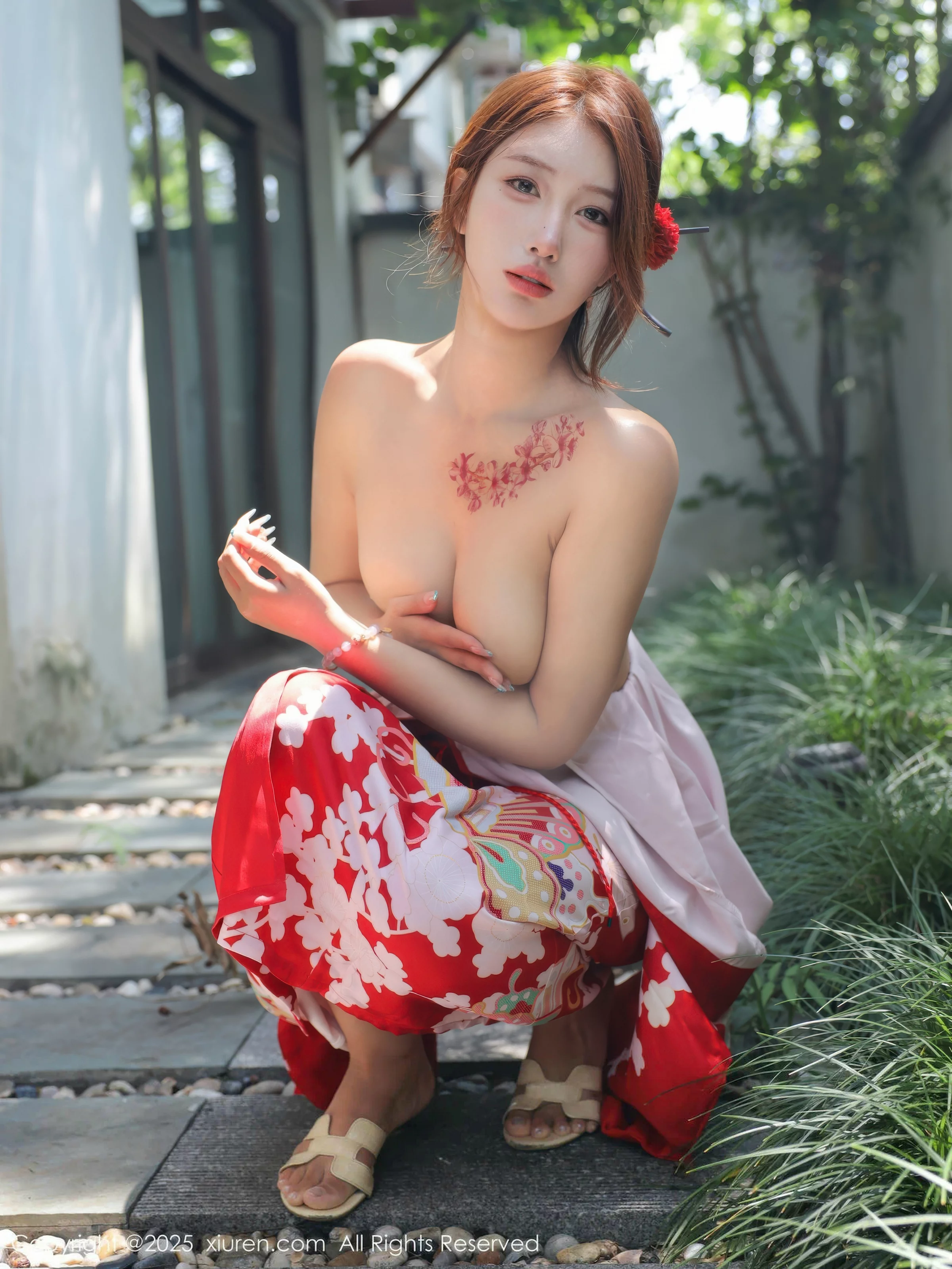 秀人集.com_[XiuRen秀人网]No.10683_模特金允希Yuki户外性感红色和服半脱秀完美身材惹火诱惑写真80P