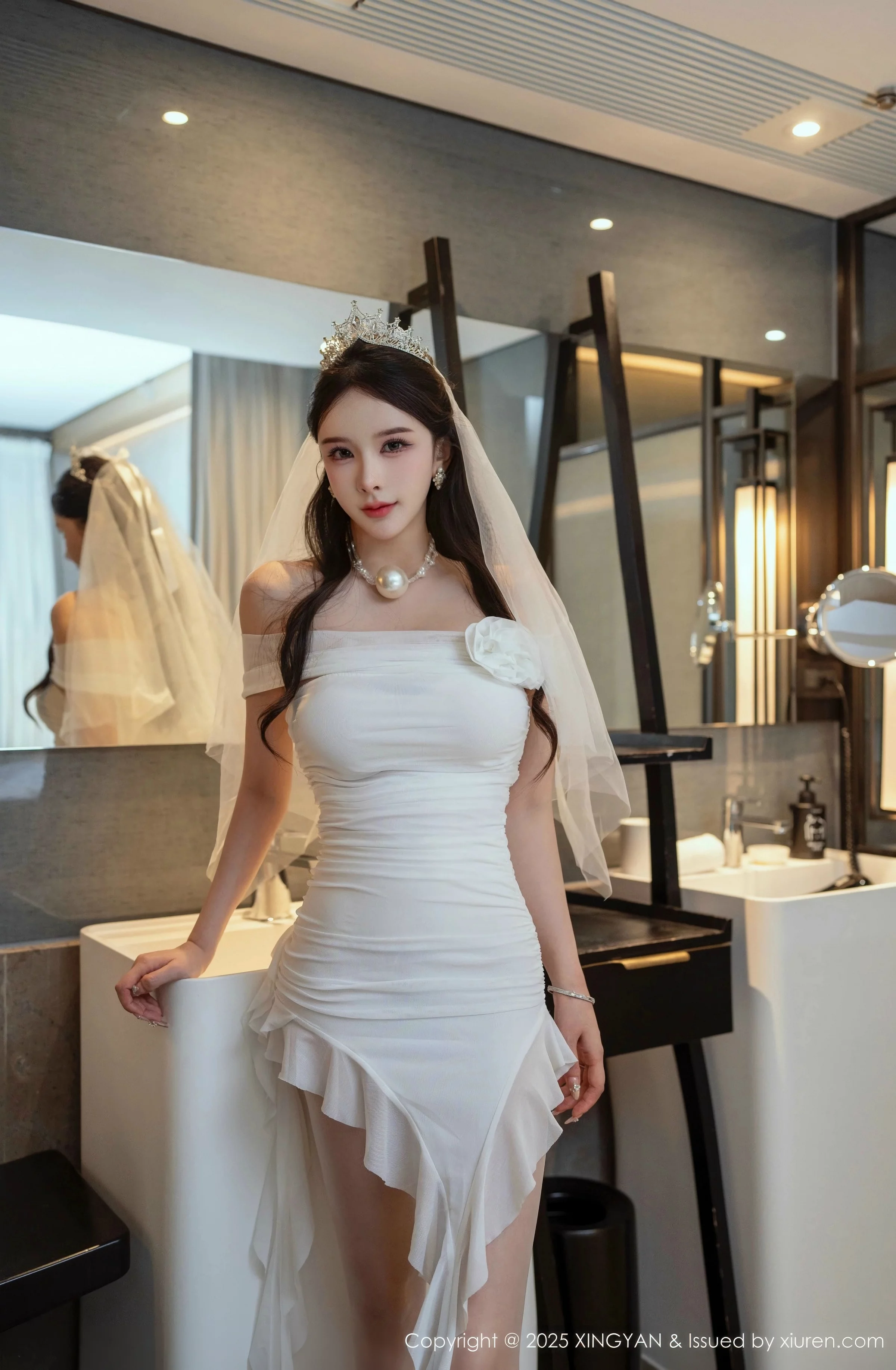 秀人集.com_[XINGYAN星颜社]VOL.388_女神李丽莎私房合集性感白色薄透婚纱服饰秀惹火身材诱惑写真61P