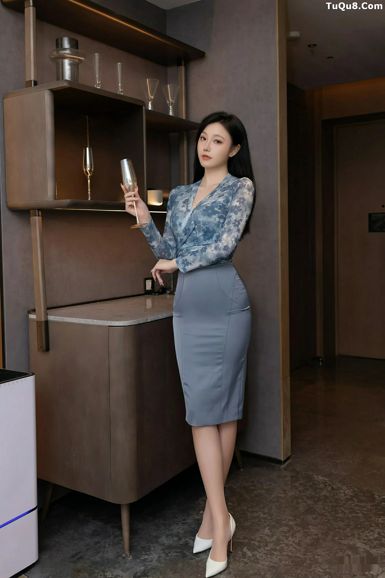 秀人集.com_[XiuRen秀人网]No.10693_模特安然anran性感灰色套装露灰色内衣配开档肉丝秀美腿诱惑写真80P