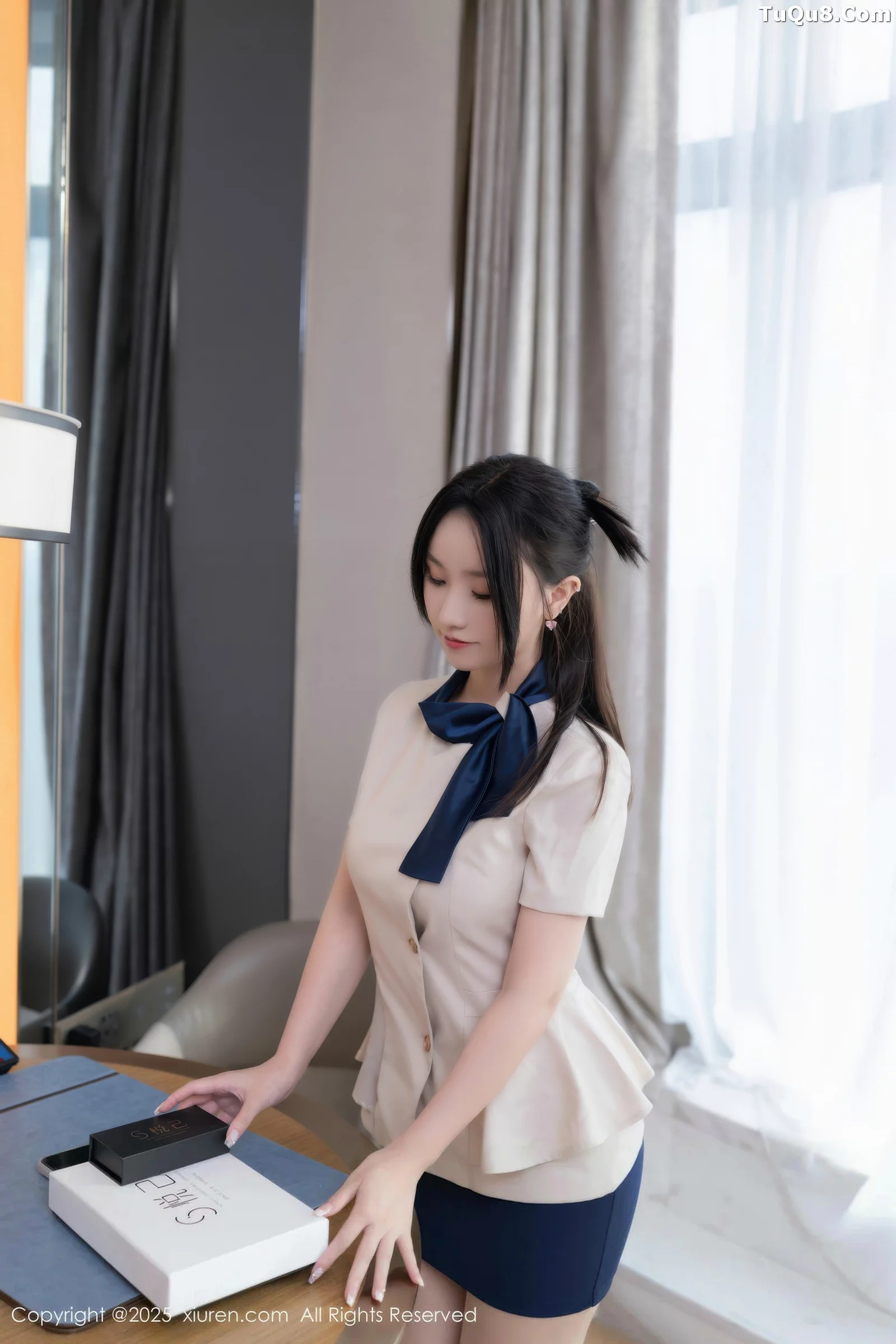 秀人集.com_[XiuRen秀人网]No.10697_模特杏子Yada性感OL服饰配超薄肉丝秀曼妙身姿撩人诱惑写真83P