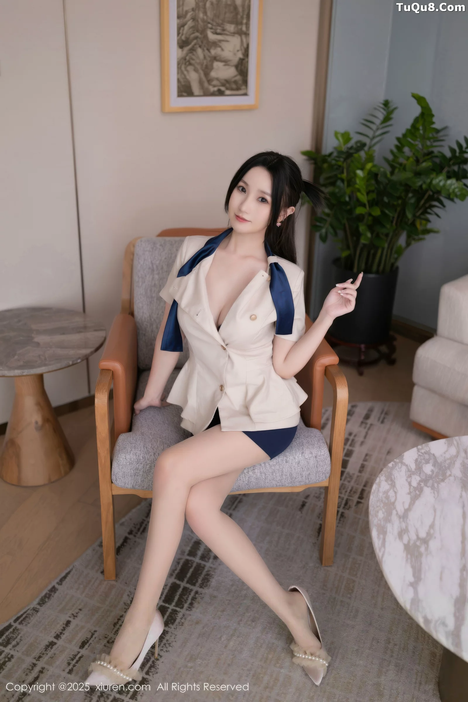 秀人集.com_[XiuRen秀人网]No.10697_模特杏子Yada性感OL服饰配超薄肉丝秀曼妙身姿撩人诱惑写真83P