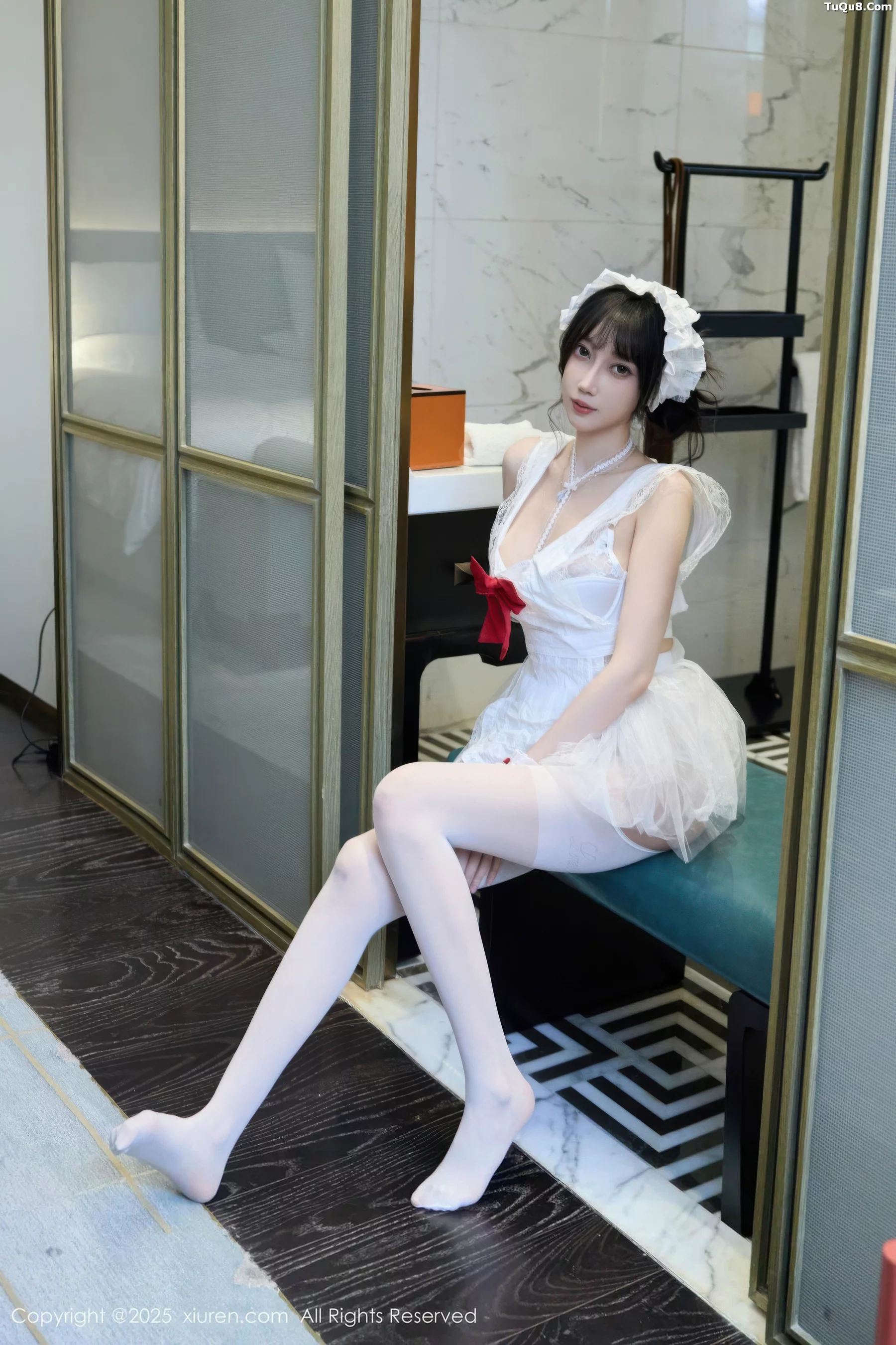 秀人集.com_[XiuRen秀人网]No.10827_模特玥儿玥er性感萝莉女仆装配白丝吊袜秀完美身材迷人诱惑写真64P