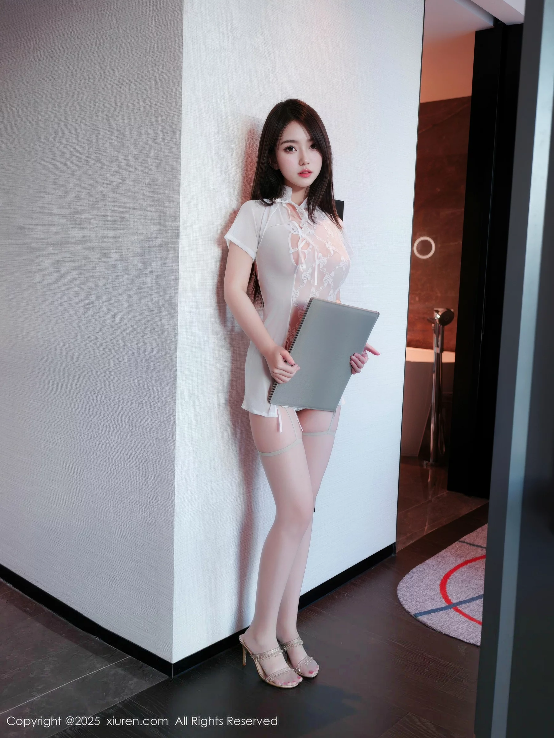 秀人集.com_[XiuRen秀人网]No.10854_模特烧烧小桃性感白色薄纱内衣配灰丝吊袜秀曼妙身姿诱惑写真64P