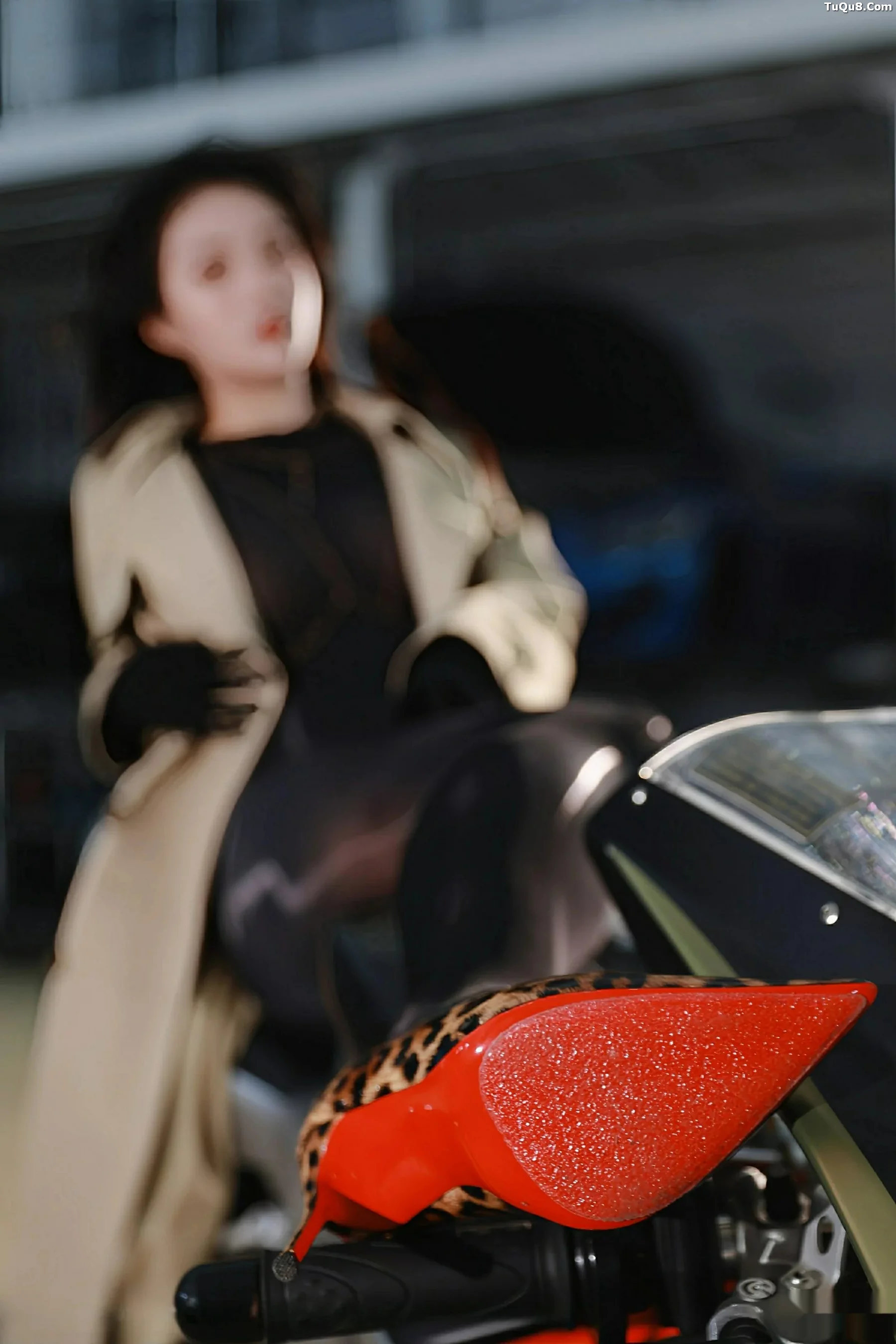 秀人集.com_[XiuRen秀人网]No.10788_模特南乔性感杏色风衣露薄透连体黑丝秀完美身材惹火诱惑写真82P