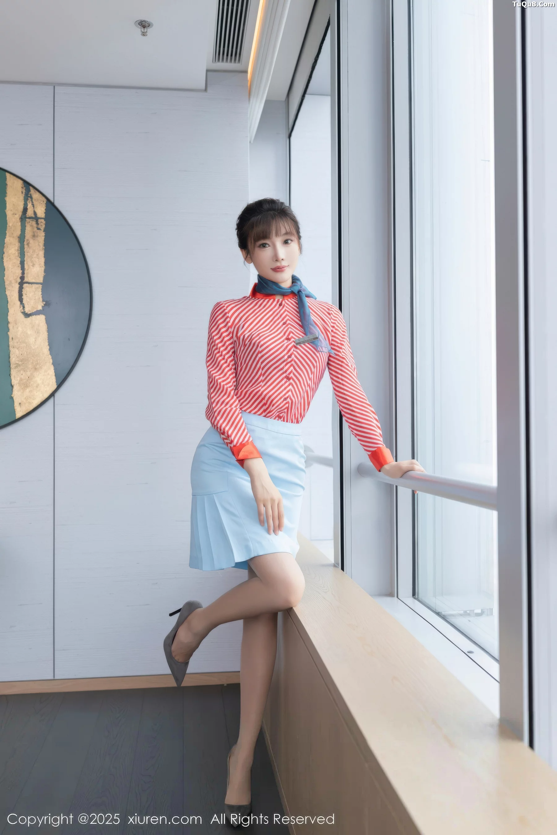 秀人集.com_[XiuRen秀人网]No.10932_模特陆萱萱性感条纹服饰露紫色蕾丝内衣秀柔美身姿迷人诱惑写真80P