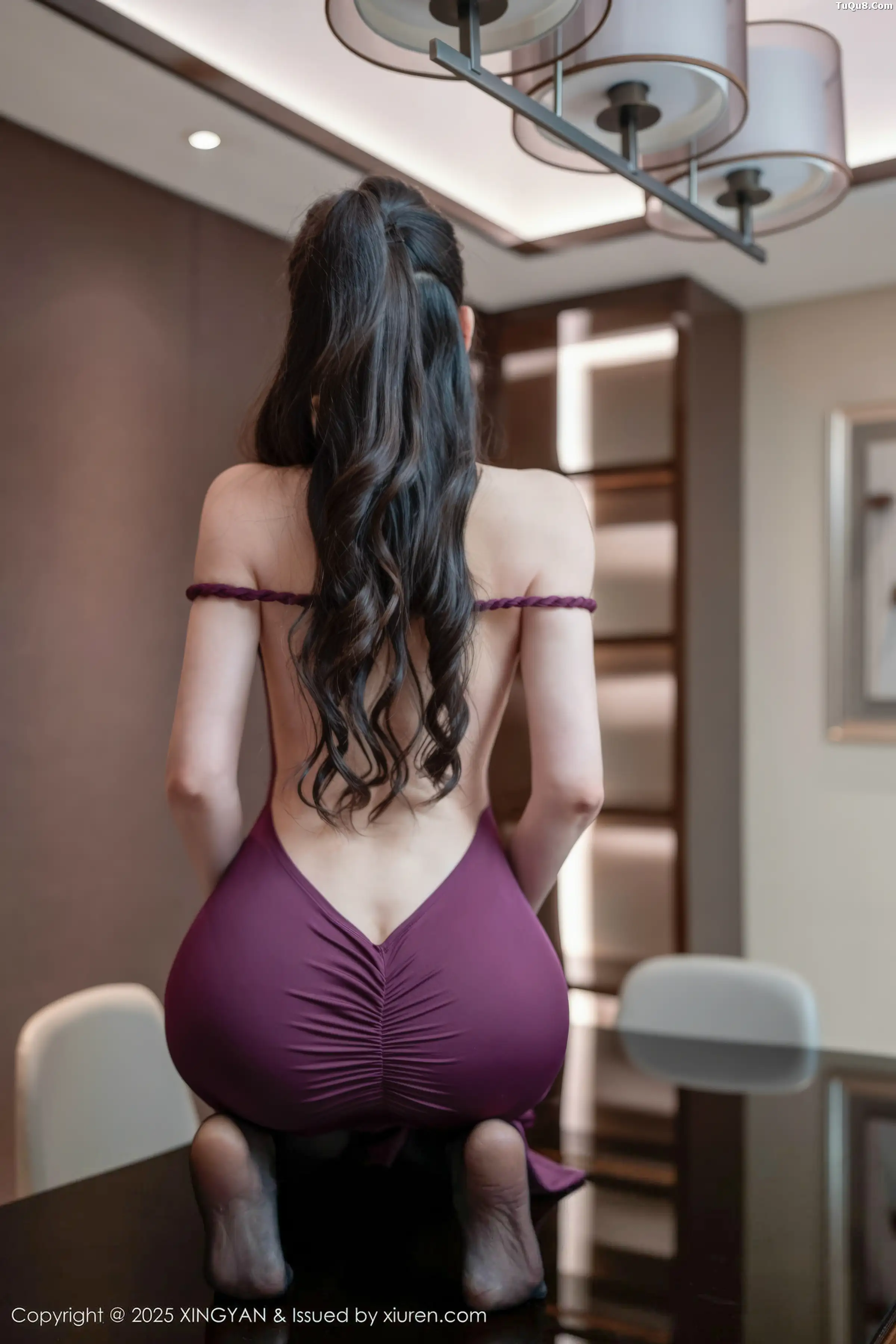 秀人集.com_[XINGYAN星颜社]VOL.436_女神李丽莎性感紫色连衣裙配黑丝吊袜秀完美身材撩人诱惑写真75P