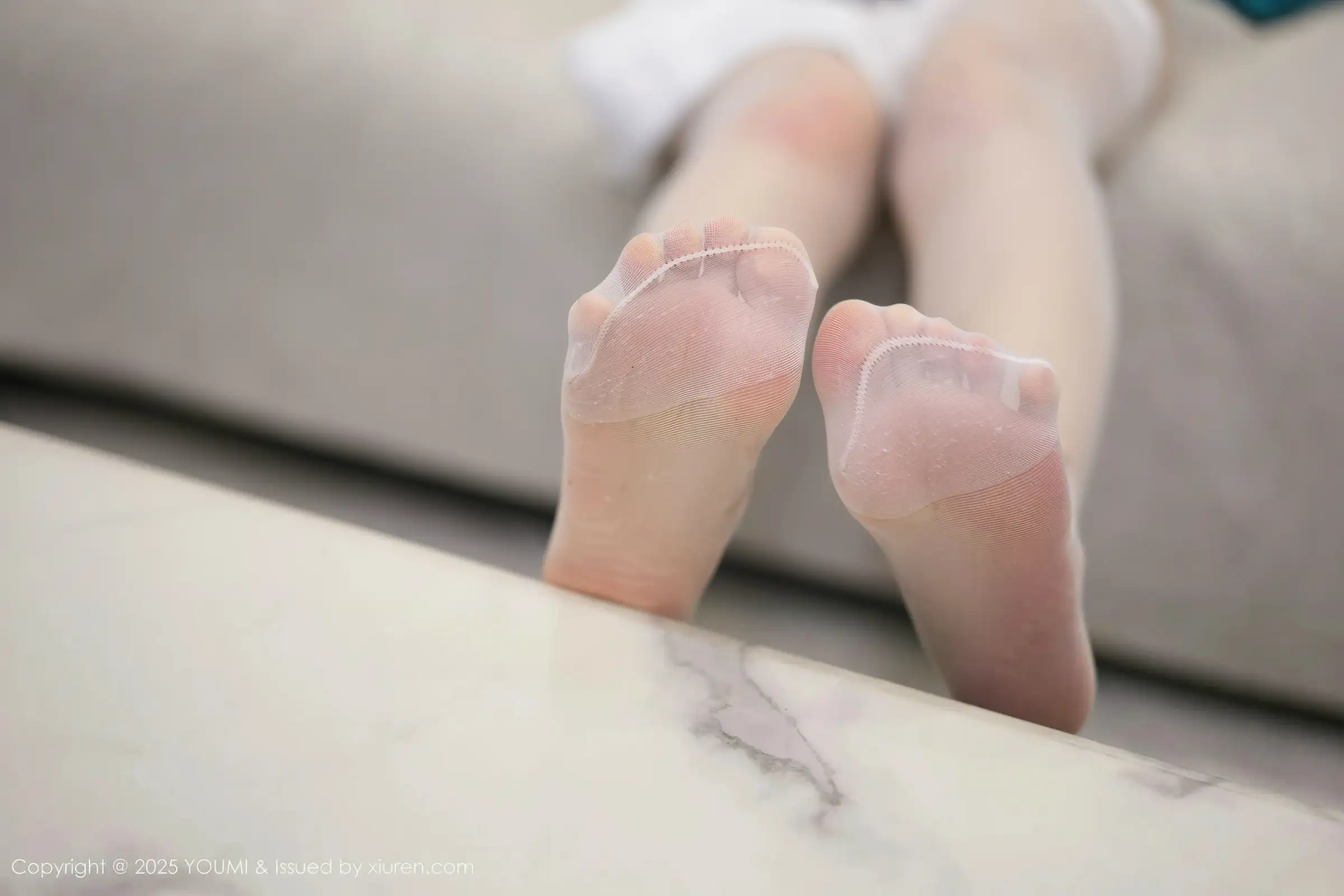 秀人集.com_[YouMi尤蜜荟]Vol.1190_女神心上可Flora性感白色情趣服饰配白丝吊袜秀丰满身材诱惑写真75P