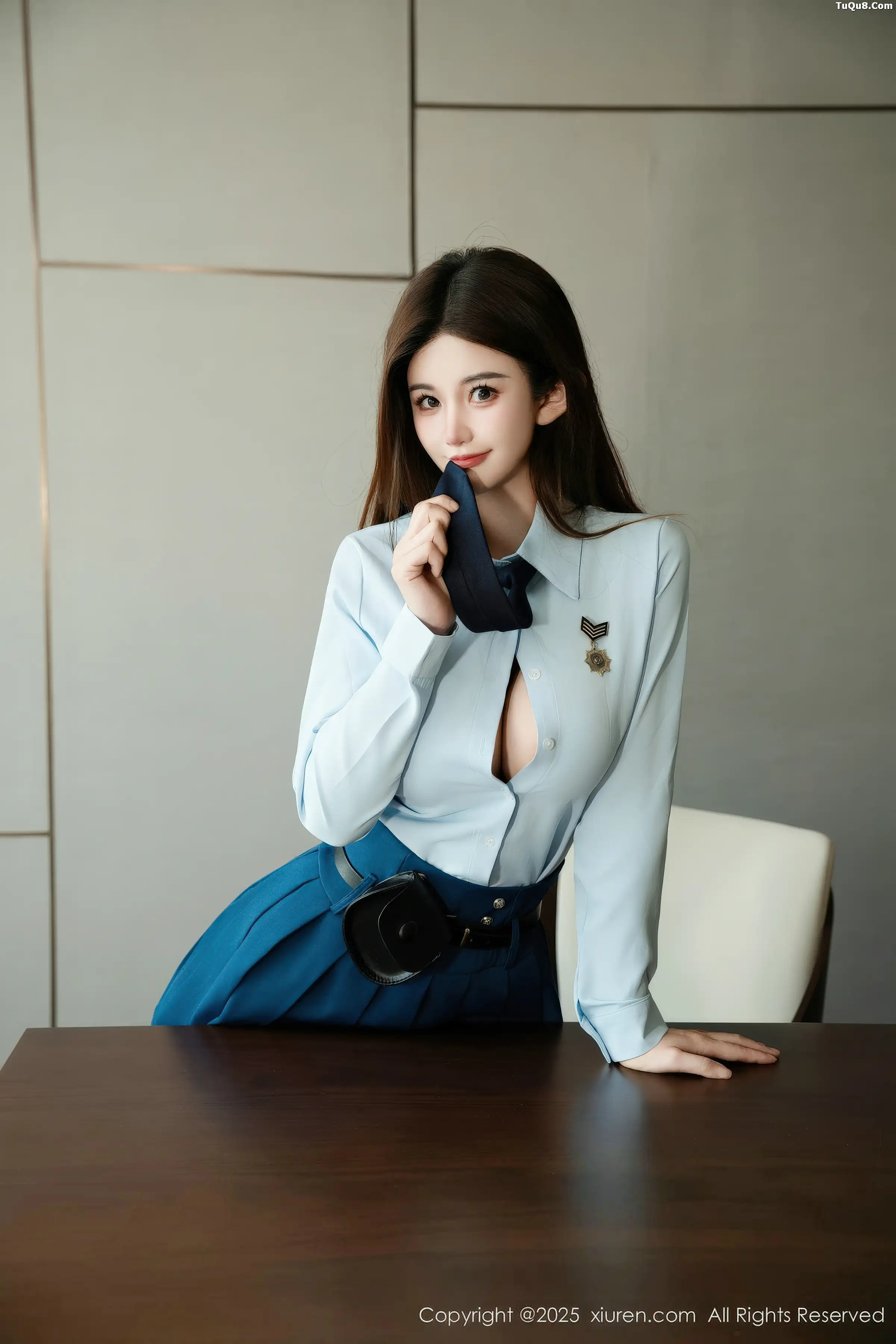 秀人集.com_[XiuRen秀人网]No.11141_模特苏甜橙子性感JK制服短裙配白色丝袜秀凹凸身材撩人诱惑写真50P